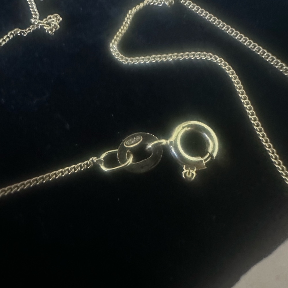 Unoaerre 18k yellow gold chain necklace.